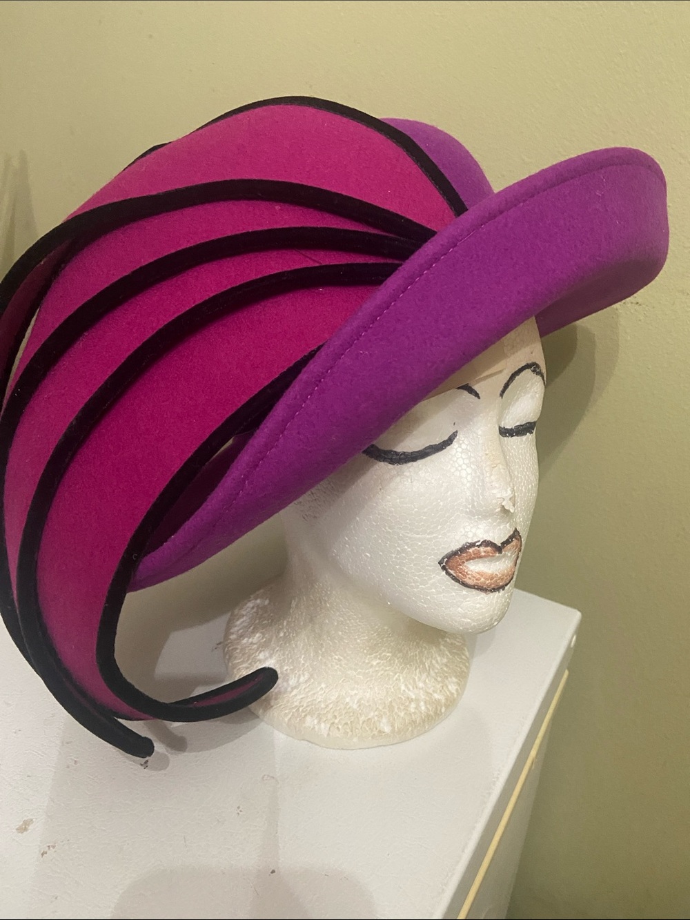 NWT Stylish Dress Hat USA